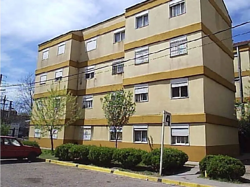 Apartamento de 2 dormitórios em Ituzaingó Norte