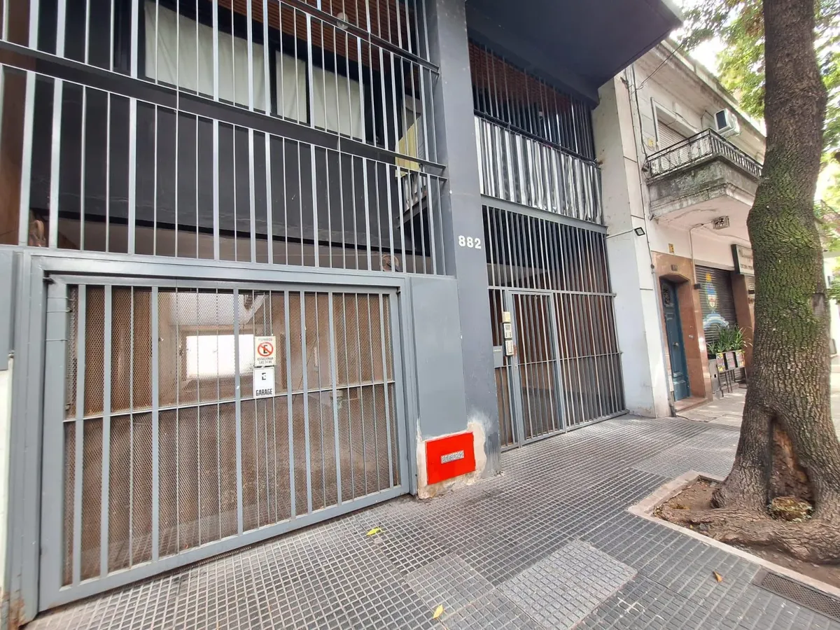 Квартира-студия в Almagro на 5 этаже с балконом