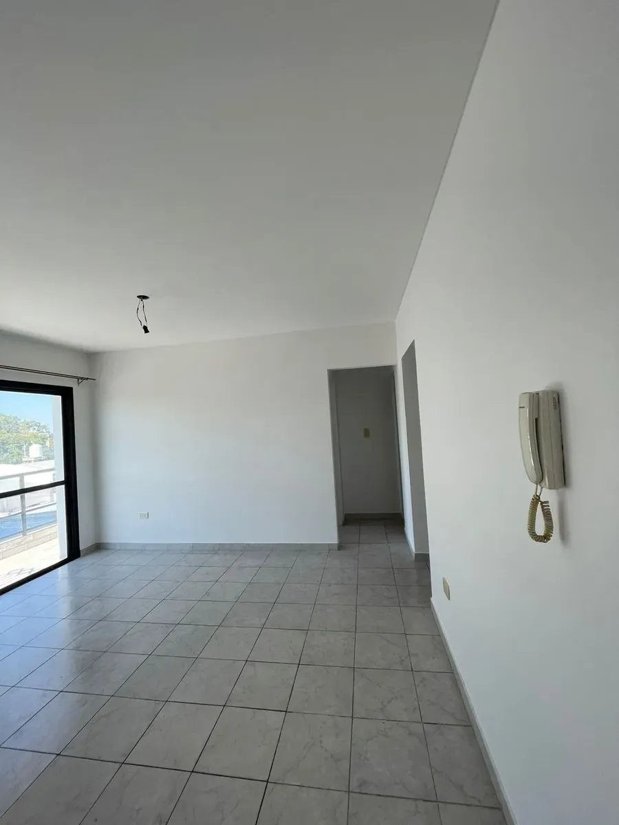 Apartamento de 1 dormitório para aluguel em La Plata