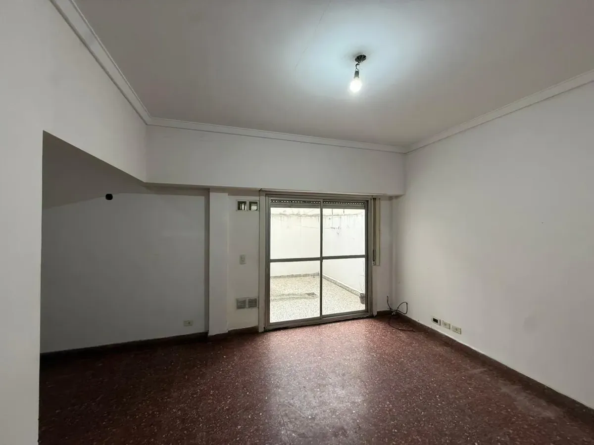 Departamento de 2 ambientes con patio en Wilde, Avellaneda