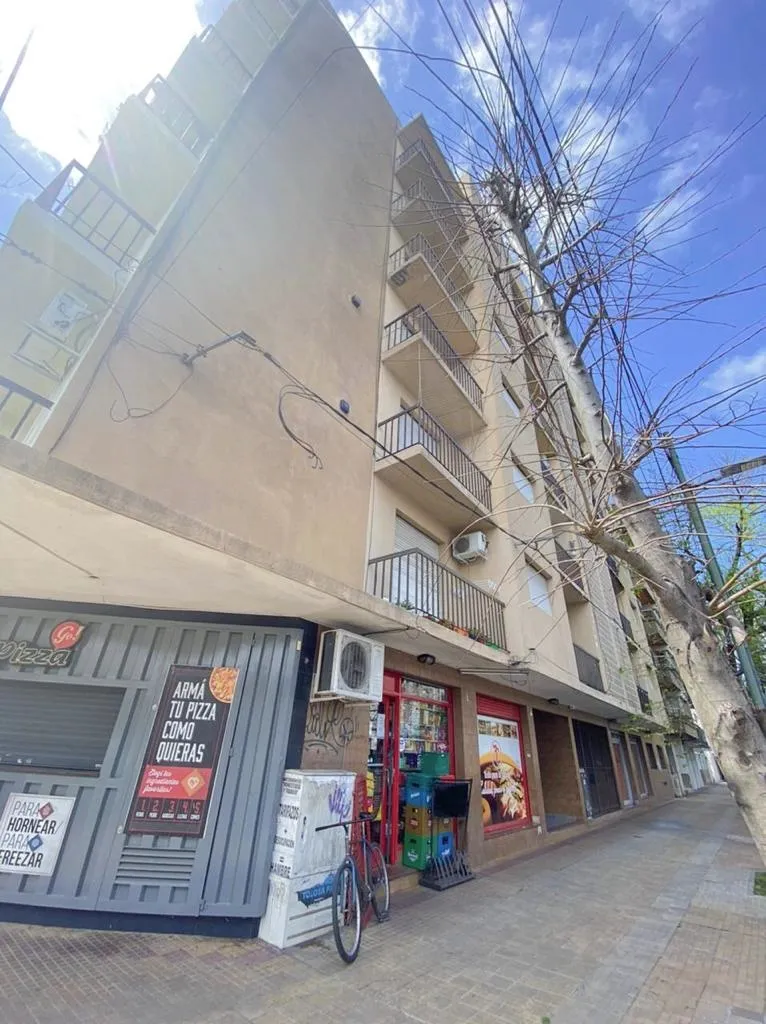 Apartamento de 1 quarto no térreo em La Plata