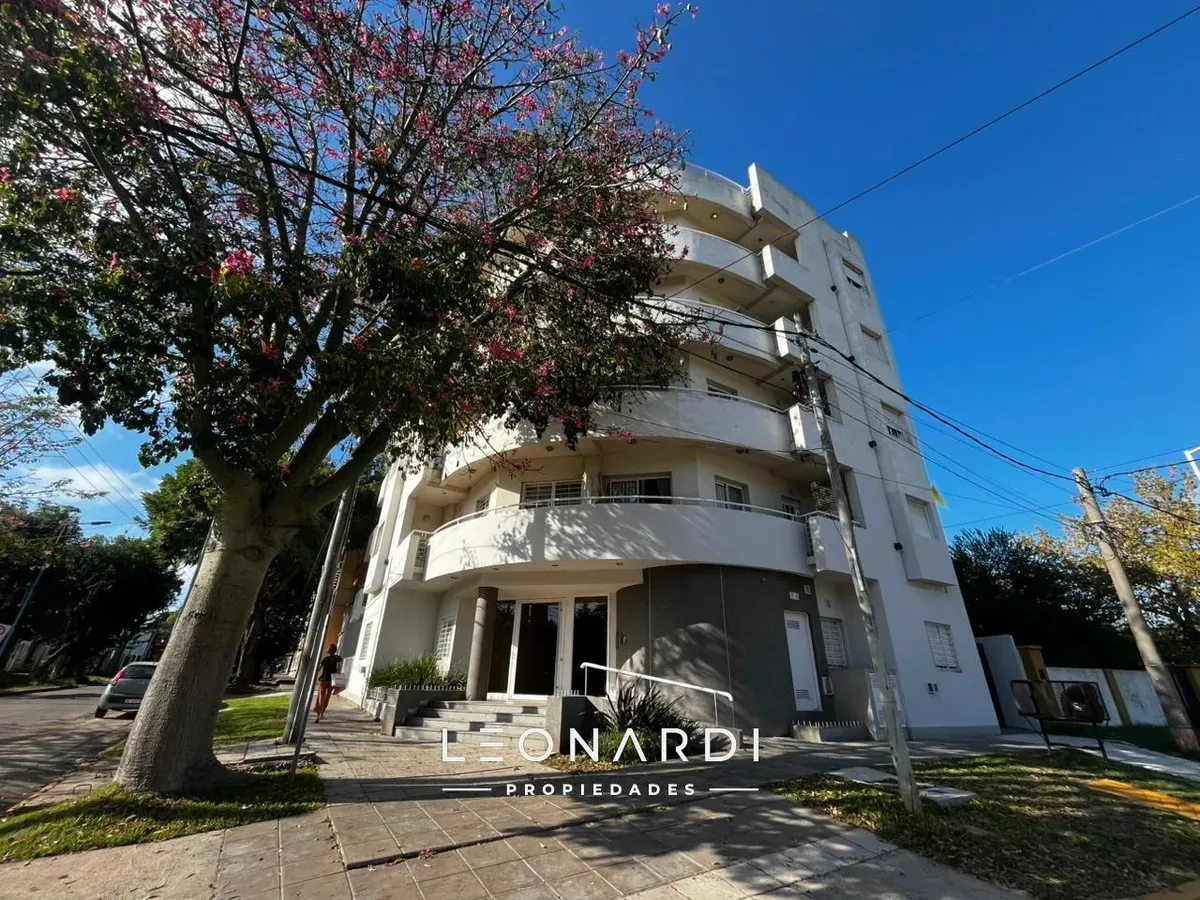 Departamento Con Cochera En Alquiler, Escobar - Id 3009