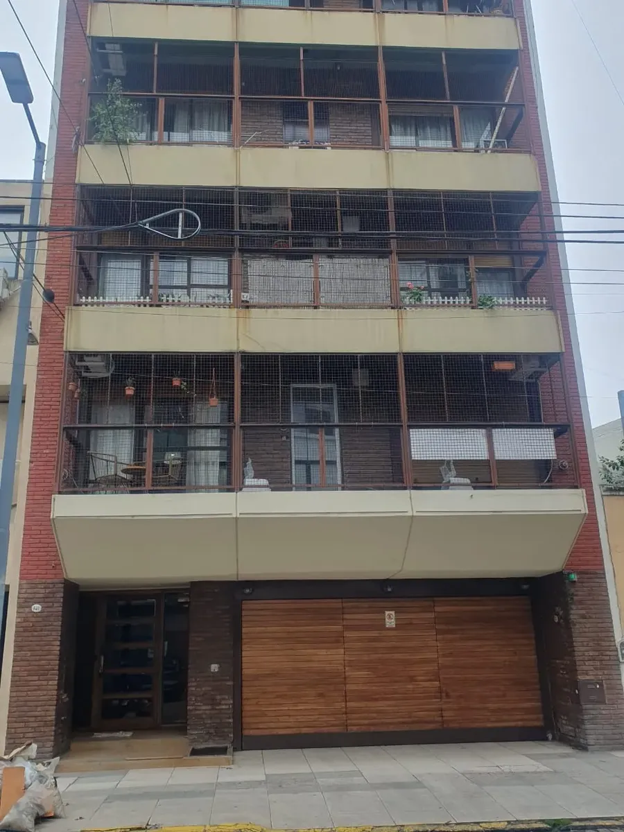 Departamento de 2 ambientes en Villa Crespo de 50 m² con balcón corrido