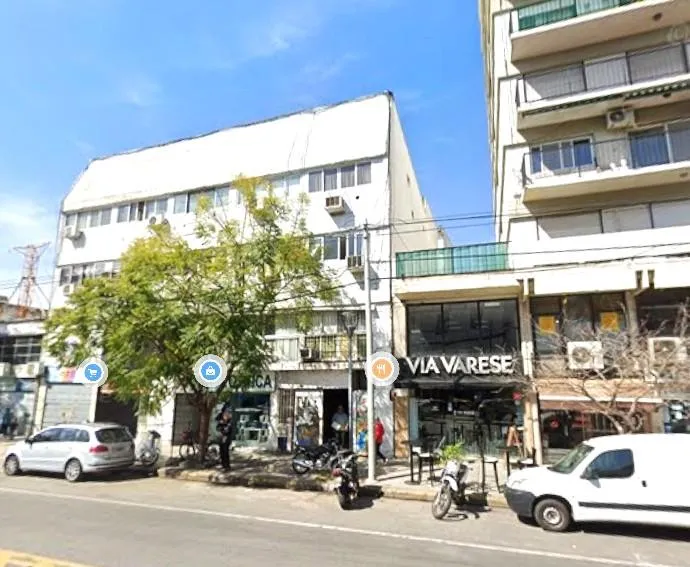 Квартира-студия после ремонта с застеклённым внутренним двориком в Coghlan