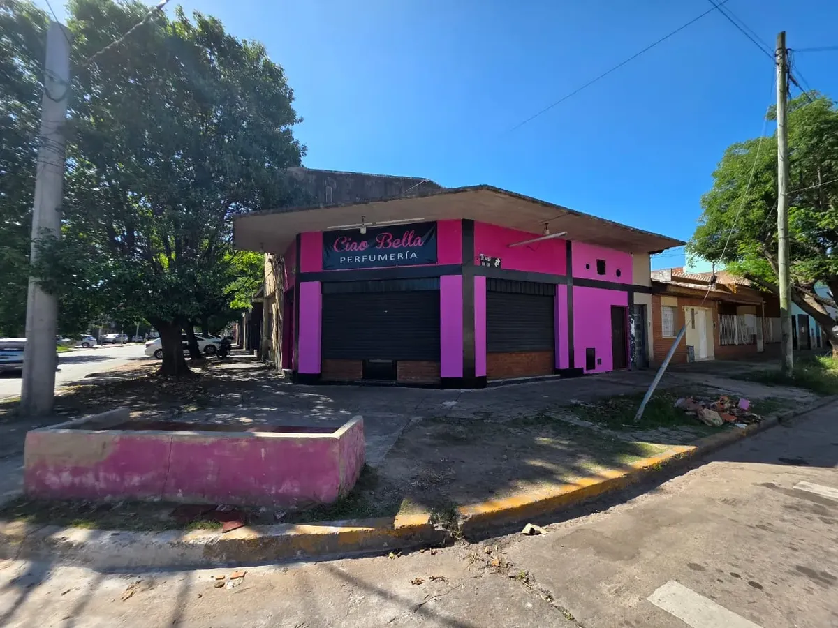 Departamento de 3 ambientes en planta alta con entrada individual en Villa Bosch