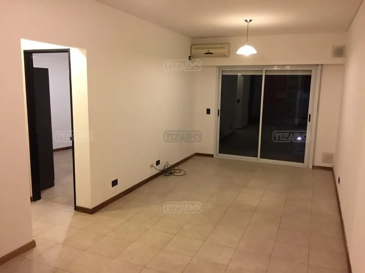 Two-room apartment with parking in Vicente López