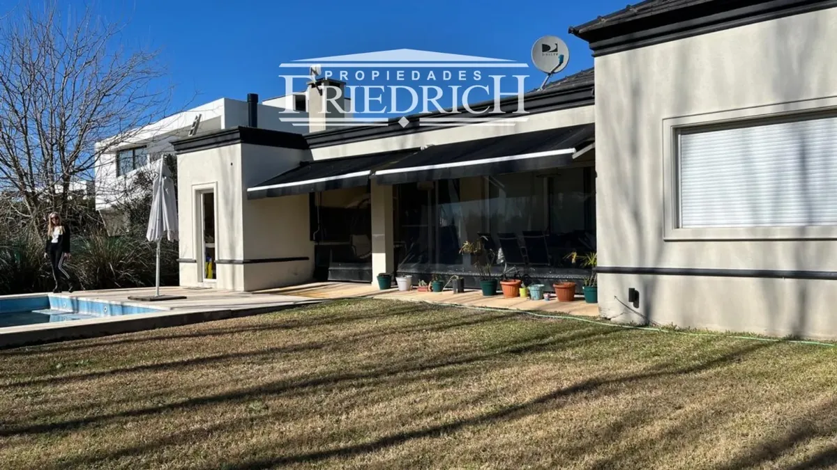 Four-bedroom ground-floor house in Country Terravista, General Rodríguez