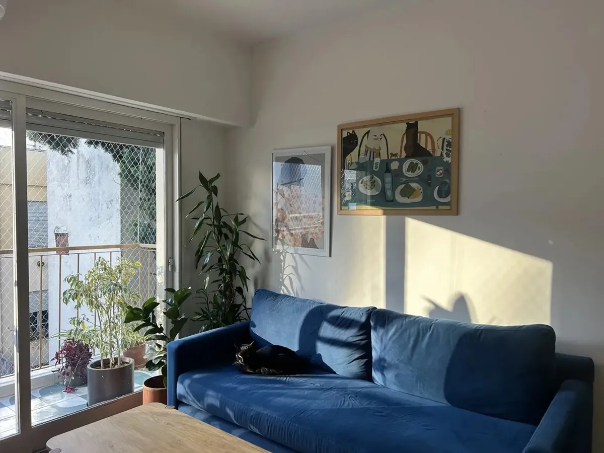 Apartamento de 2 dormitórios mobiliado em Villa Crespo