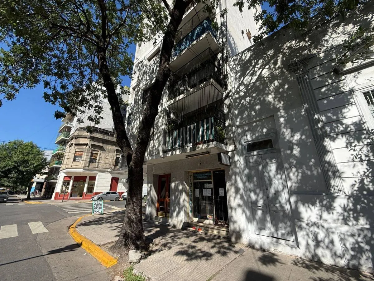 Квартира-студия в Flores с балконом на Av. Directorio