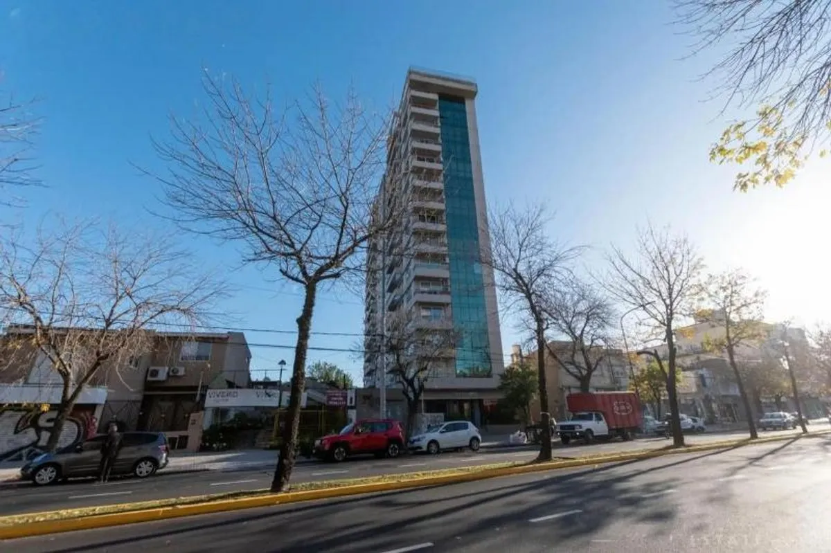 Two-room apartment with parking in Torre Syrah, Beccar