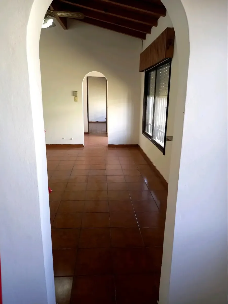 Casa com 2 a 3 dormitórios em Ituzaingó