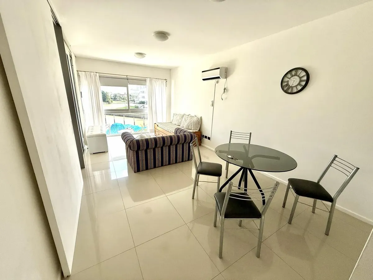 One-bedroom apartment in Marinas del Canal, Tigre