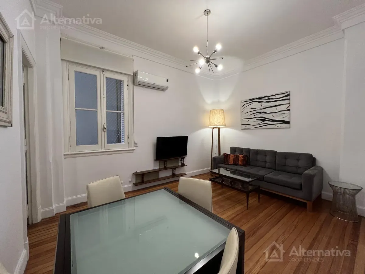 Furnished two-bedroom apartment in Recoleta
