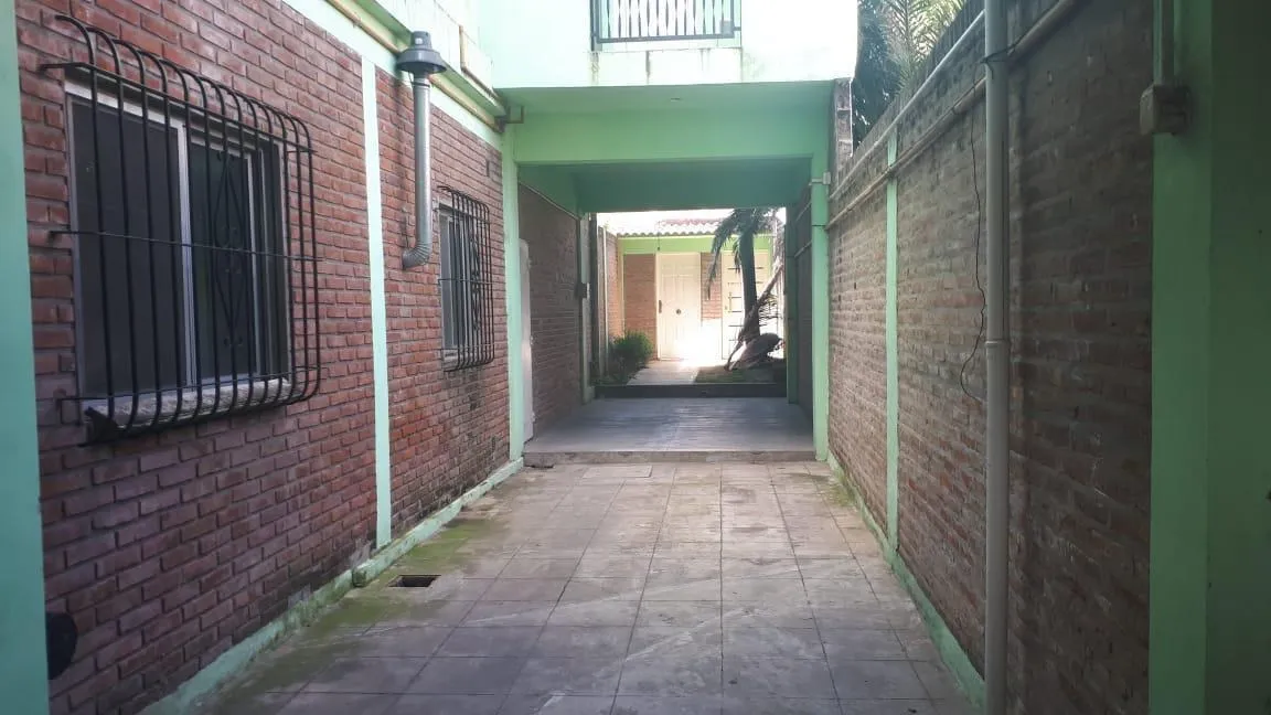 Departamento tipo casa de 2 dormitorios en Don Torcuato, Tigre
