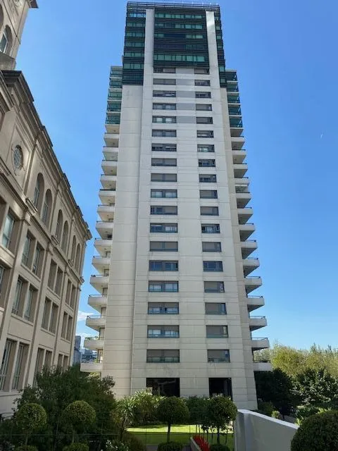 Three-room apartment in Puerto Madero with 2 en-suite bedrooms