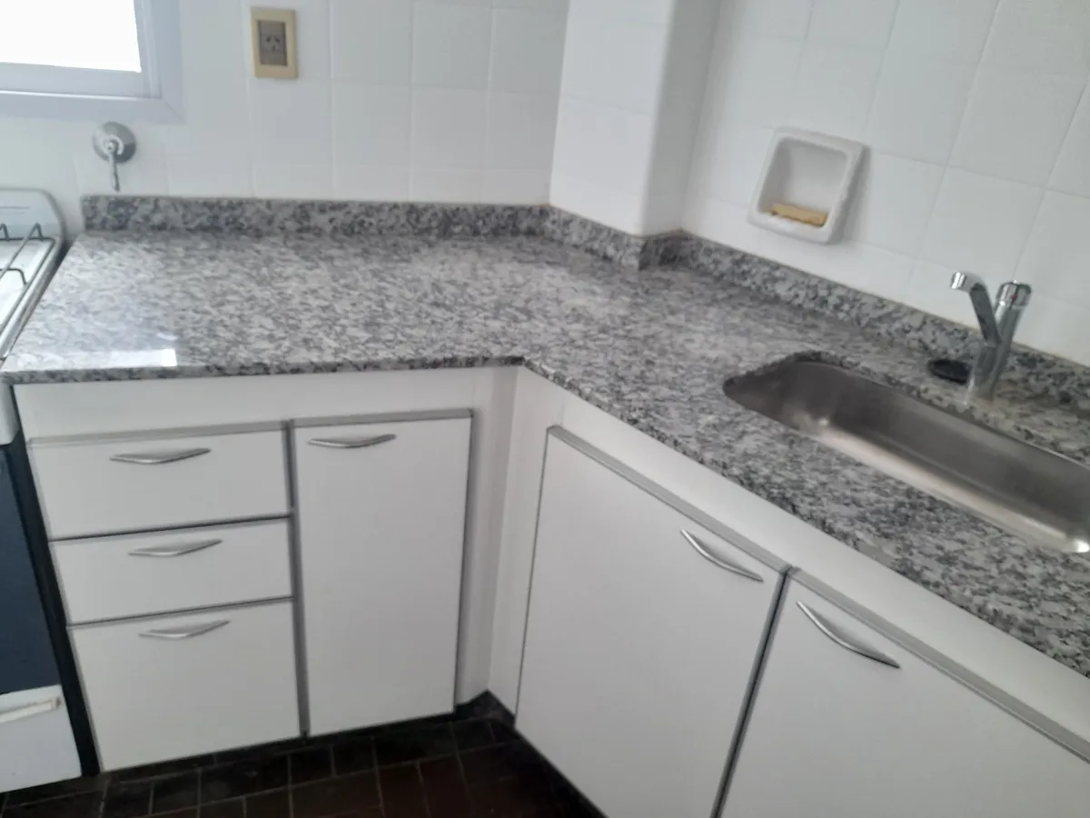 Квартира-студия с кухней после ремонта в Villa Crespo