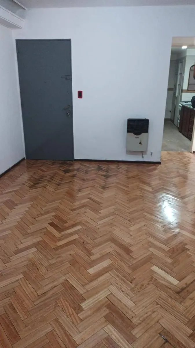 Departamento de 3 ambientes en Flores