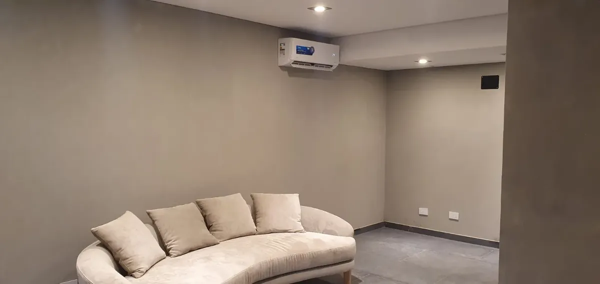 Departamento de 2 ambientes con balcón y toilette en Belgrano