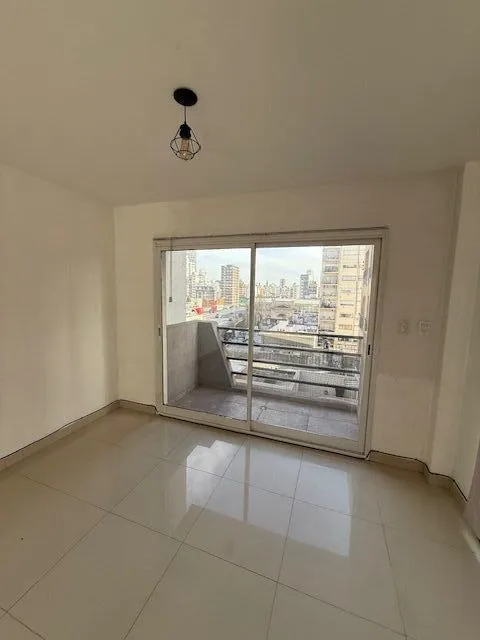 Квартира-студия с балконом и видом в Monserrat