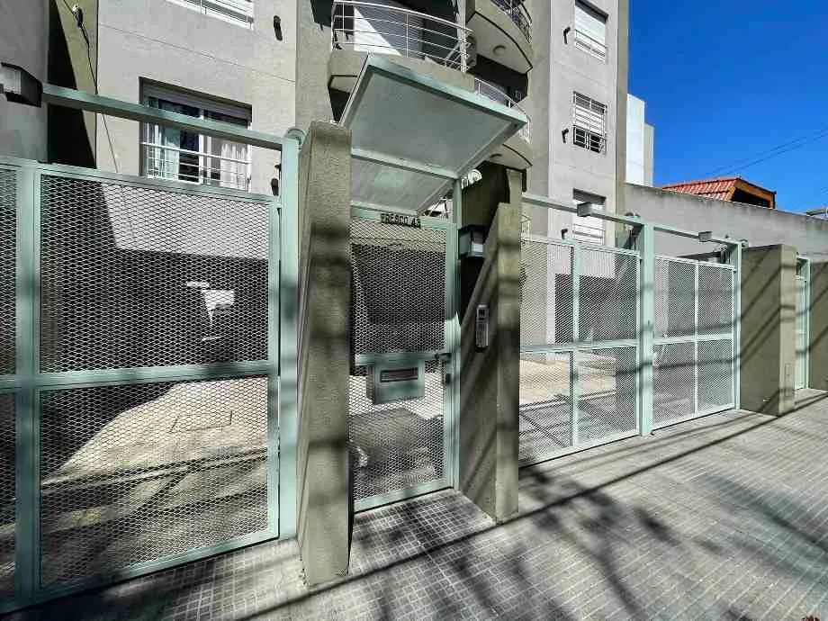 1-bedroom apartment with balcony in Haedo Norte, Morón