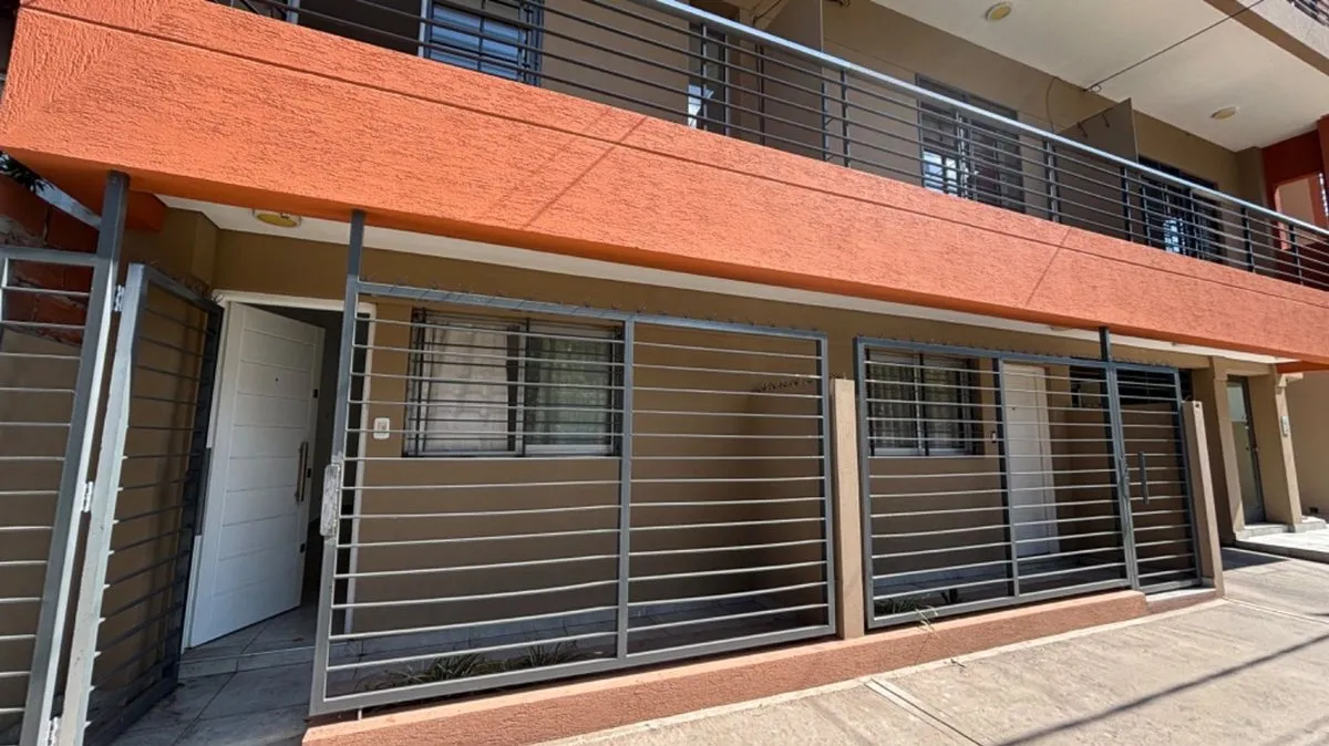 Alquiler Casa-duplex 3 Ambientes Patio Y Cochera