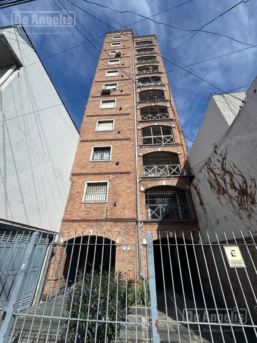 Departamento de 2 ambientes con balcón en Morón