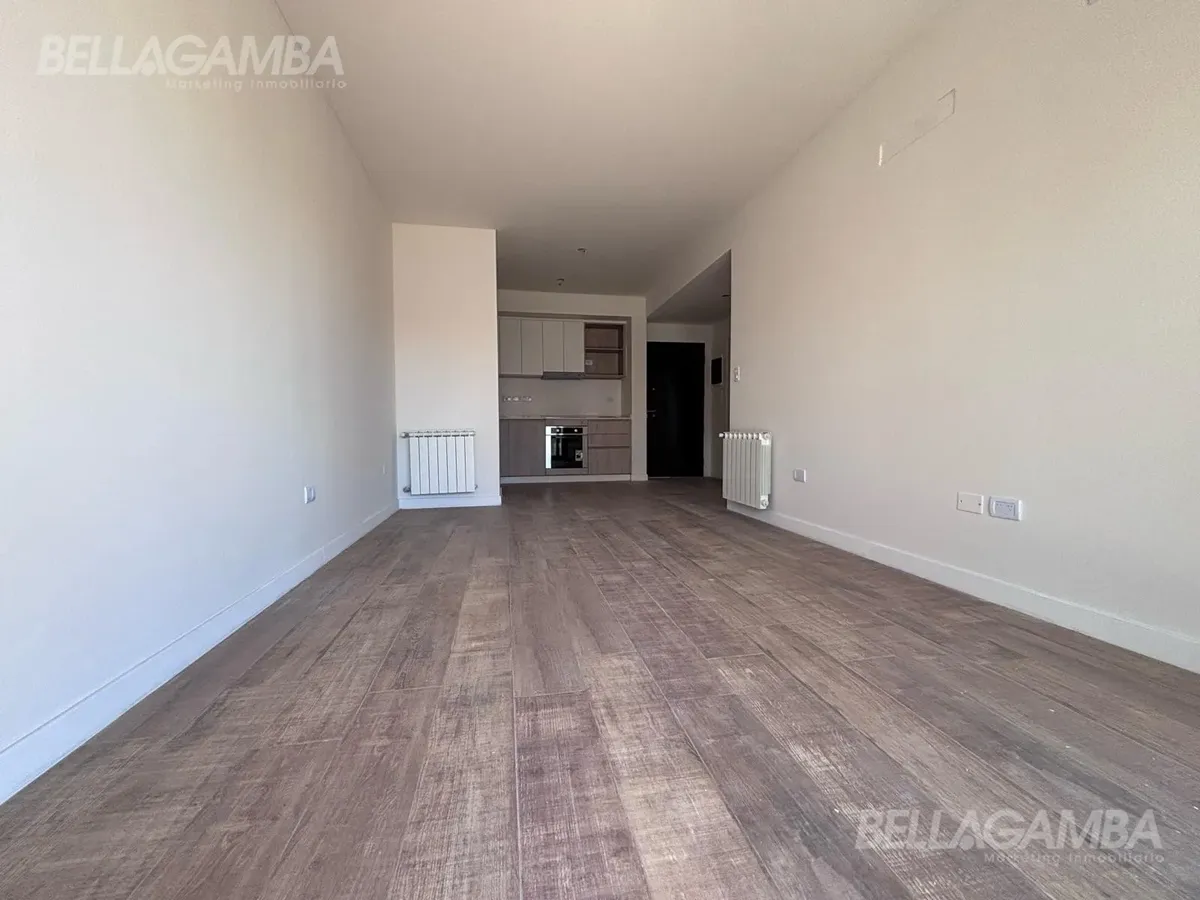 Two-room apartment with covered parking in Tigre