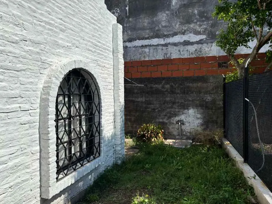 Casa interna para alugar em Merlo Norte