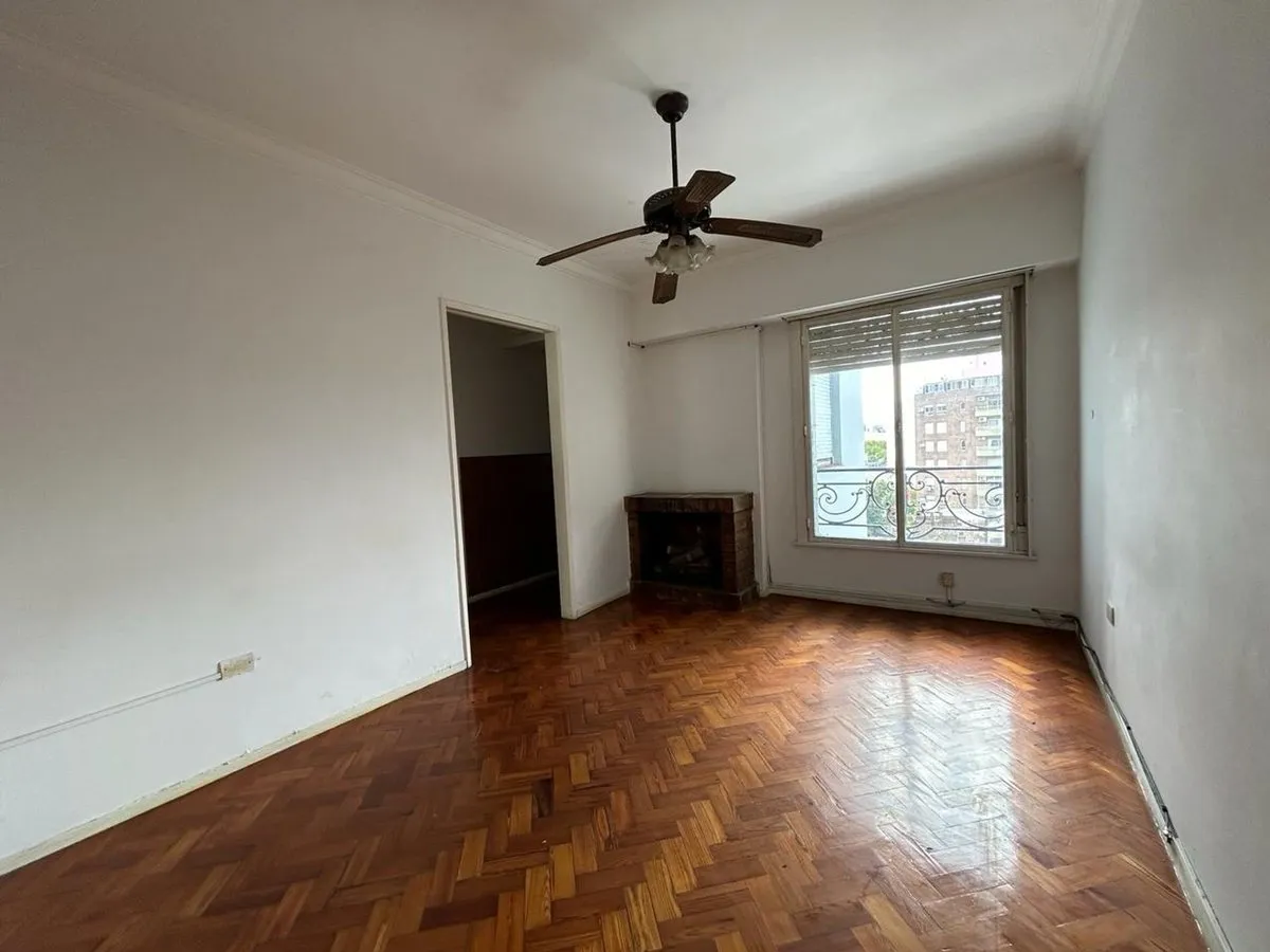 Apartamento de 2 quartos no 6º andar em Parque Chas