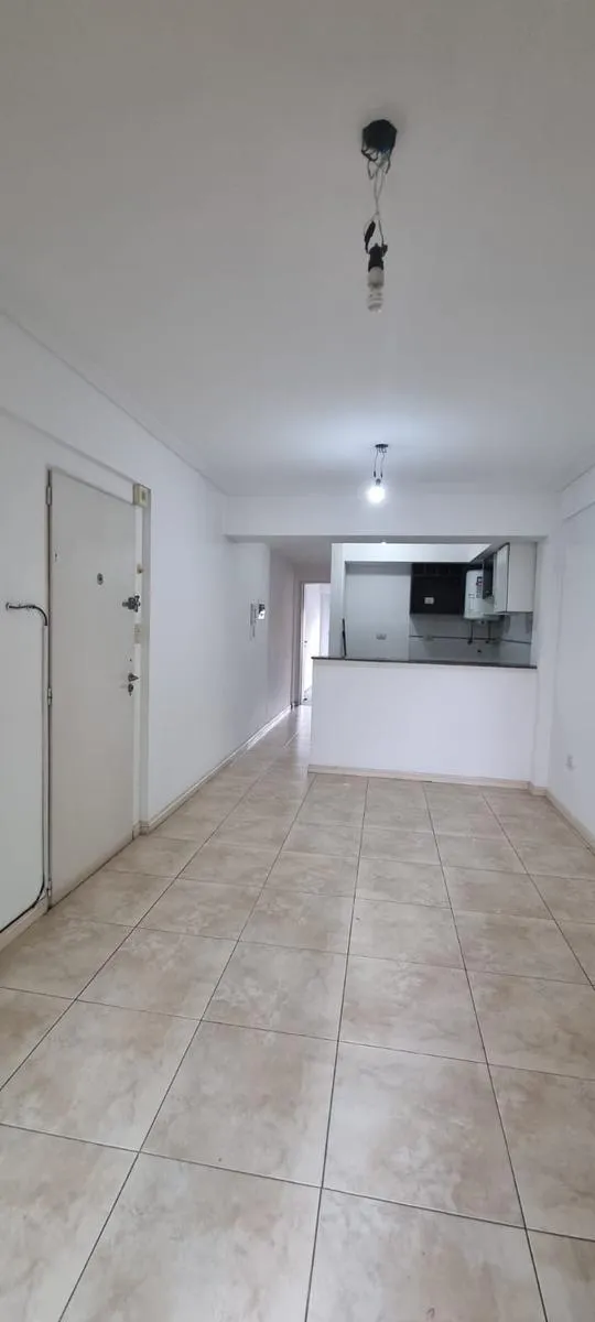 Apartamento de 1 dormitório em Lanús Oeste