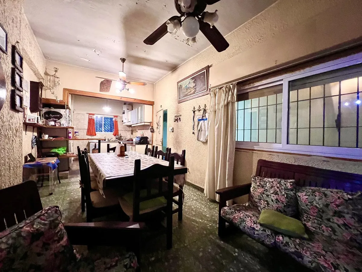 Casa en terreno propio de 3 dormitorios en Villa Santa Rita