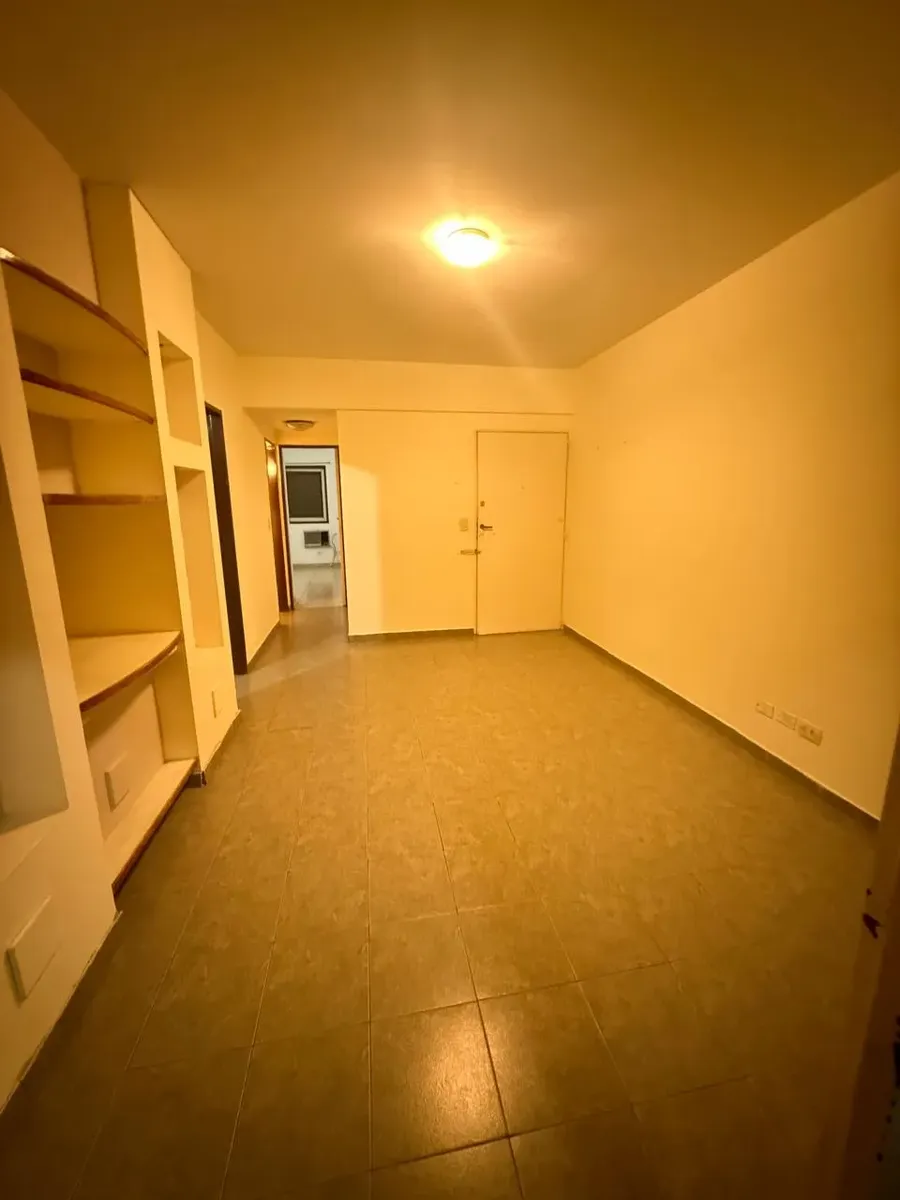 Apartamento de dois ambientes com 1 quarto em Lanús Oeste