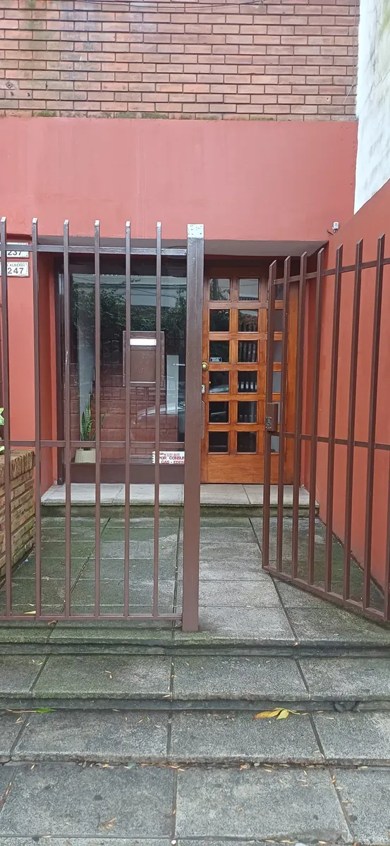 Two-room apartment for rent in Olivos