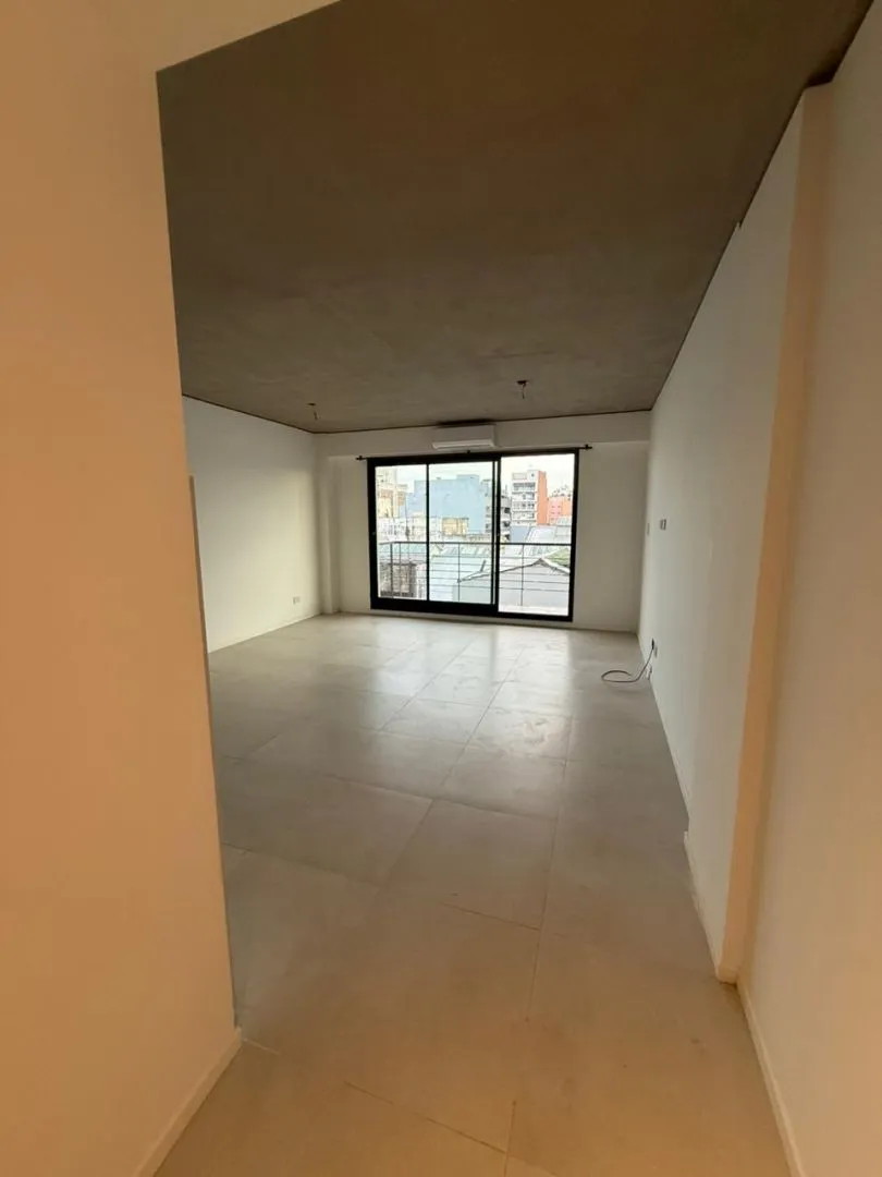 Studio apartment with balcony and SUM in Barracas