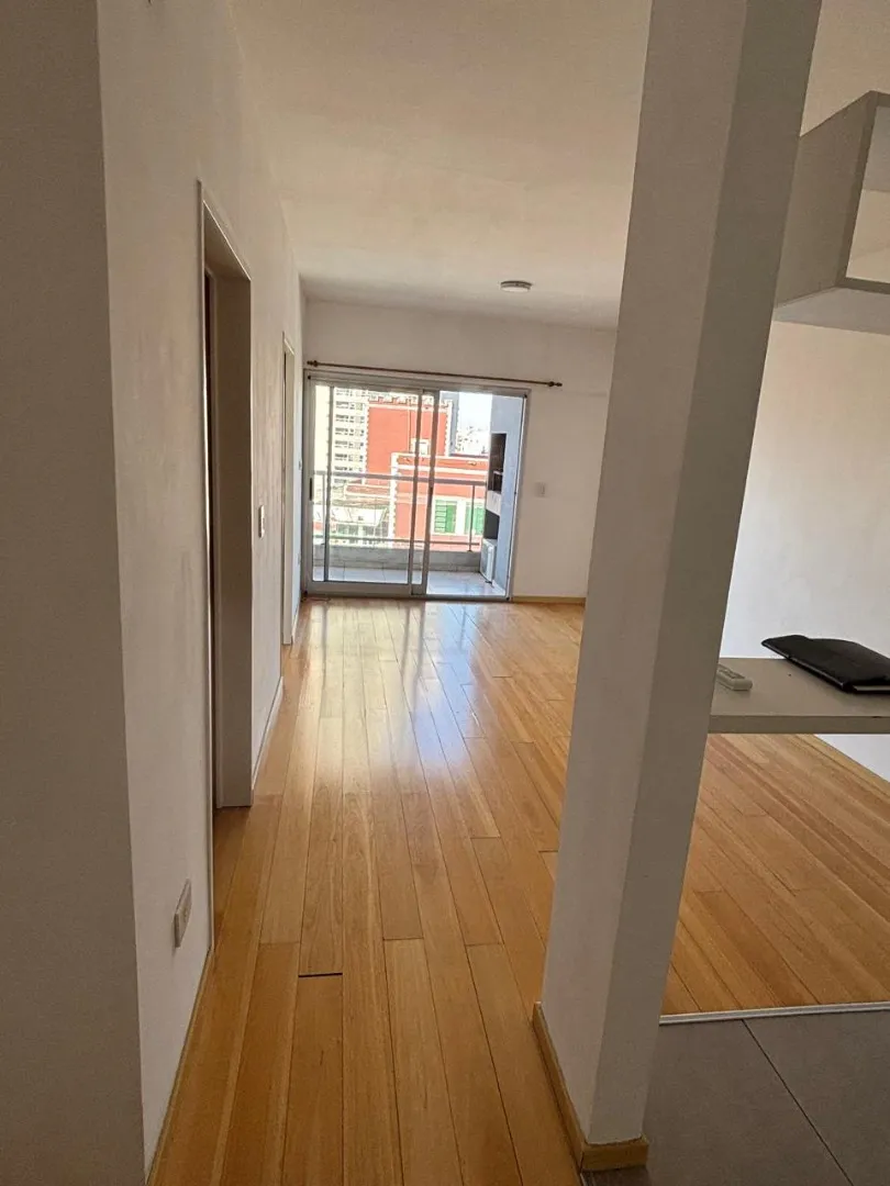 Apartamento de dois ambientes com varanda em Caballito