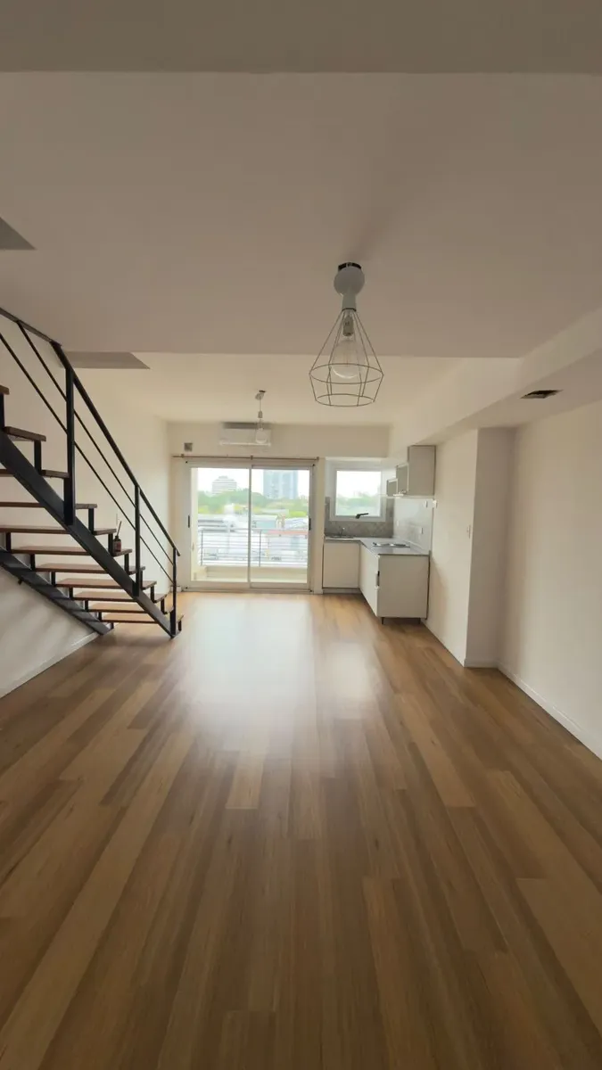 Two-room duplex apartment for rent in Parque Chas