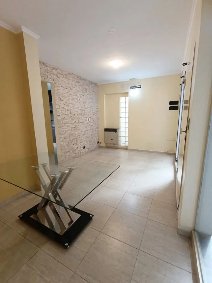 PH de três ambientes com 2 dormitórios em Villa Devoto