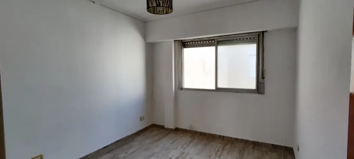 Two-room apartment in Banfield centre