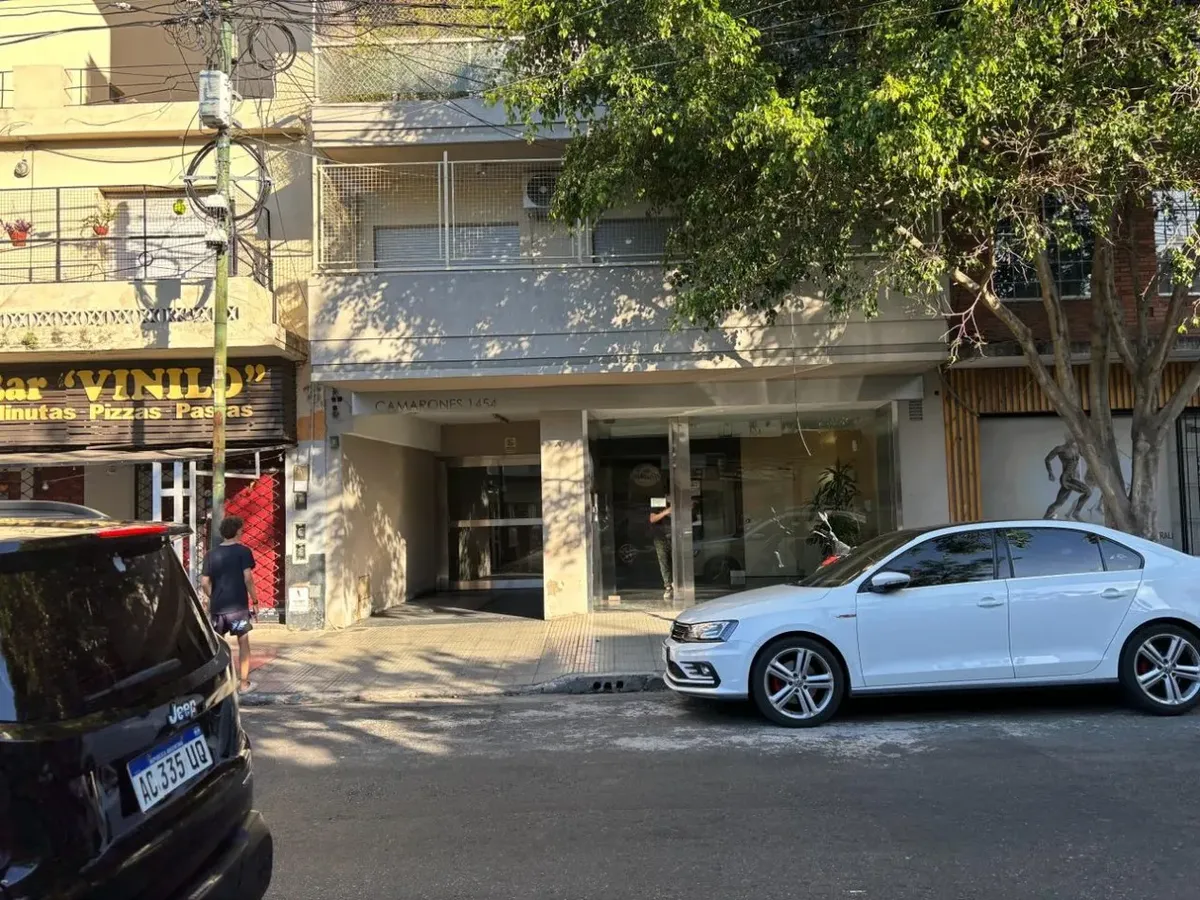 Monoambiente divisible con balcón en Villa General Mitre