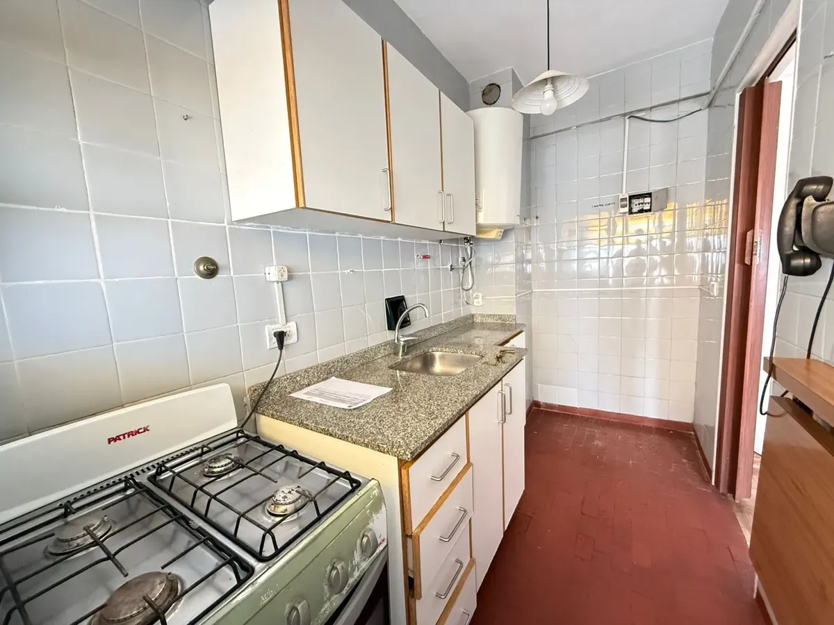 Departamento de 2 ambientes en Vicente López, piso 10