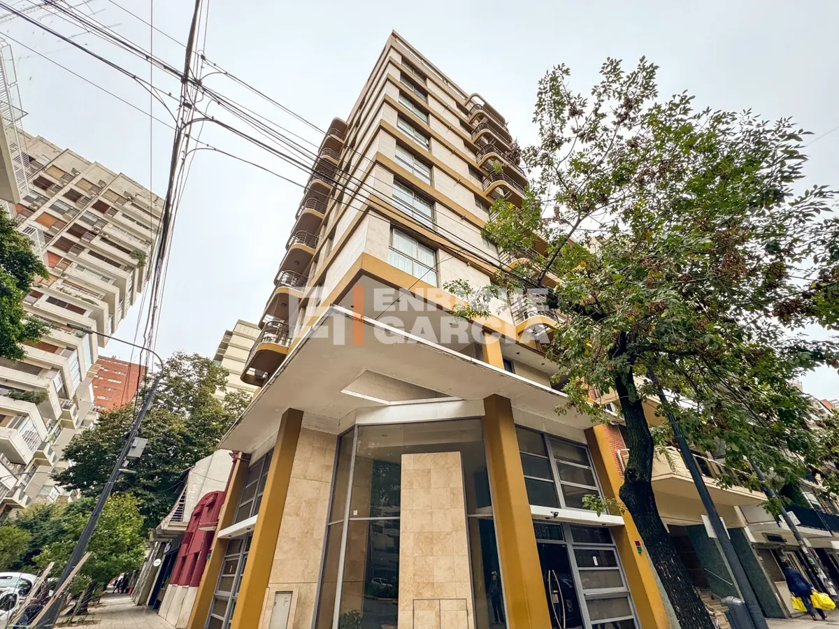 Квартира с 1 спальней и окнами на бульвар в Villa Urquiza