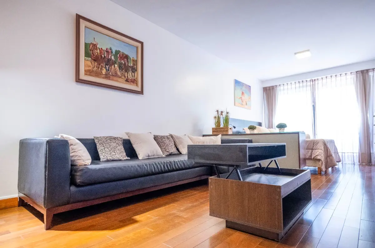 One-bedroom apartment with balcony in Recoleta