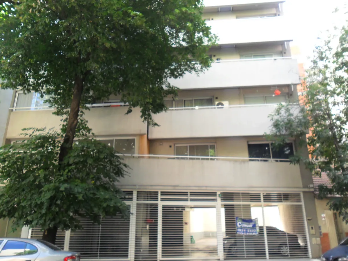 Квартира-студия в Caballito с балконом во двор