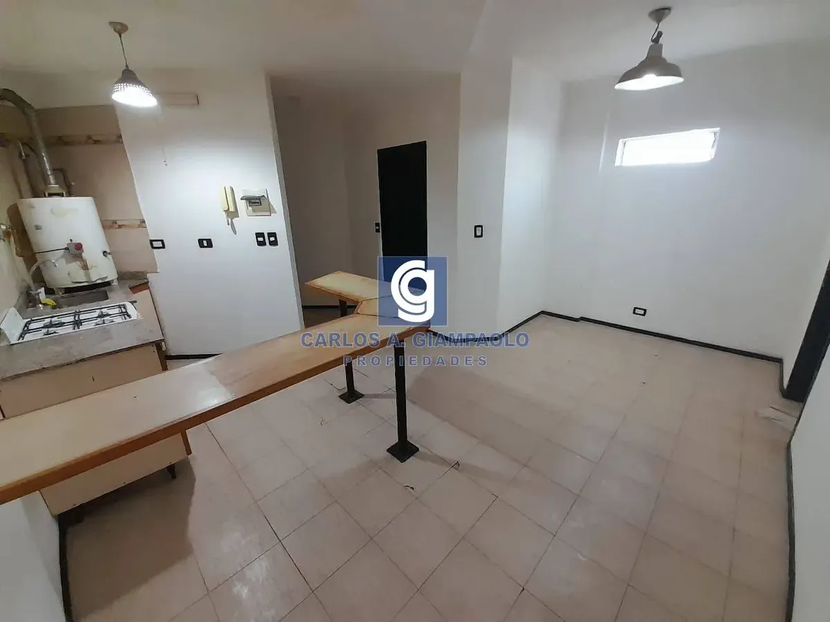 Apartamento de dois ambientes com 1 dormitório em Sáenz Peña