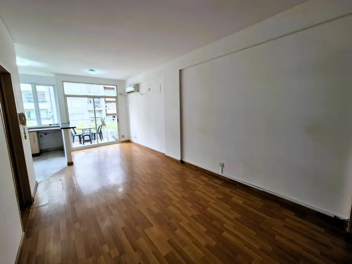 Departamento de 2 ambientes con balcón en Villa Urquiza