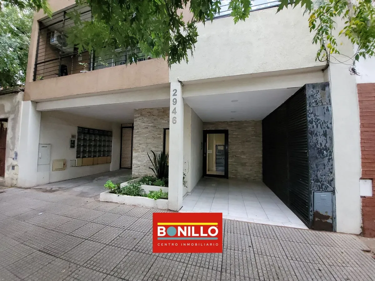 Monoambiente con balcón al contrafrente en Villa Pueyrredón