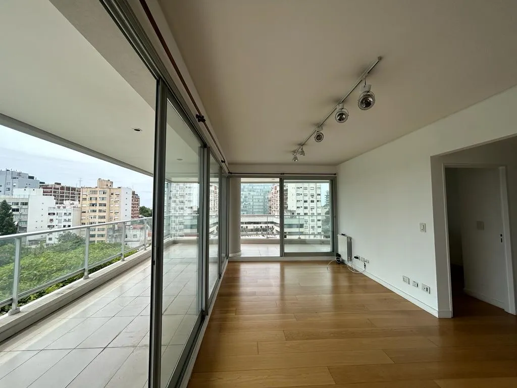 Two-bedroom apartment with parking in Vicente López