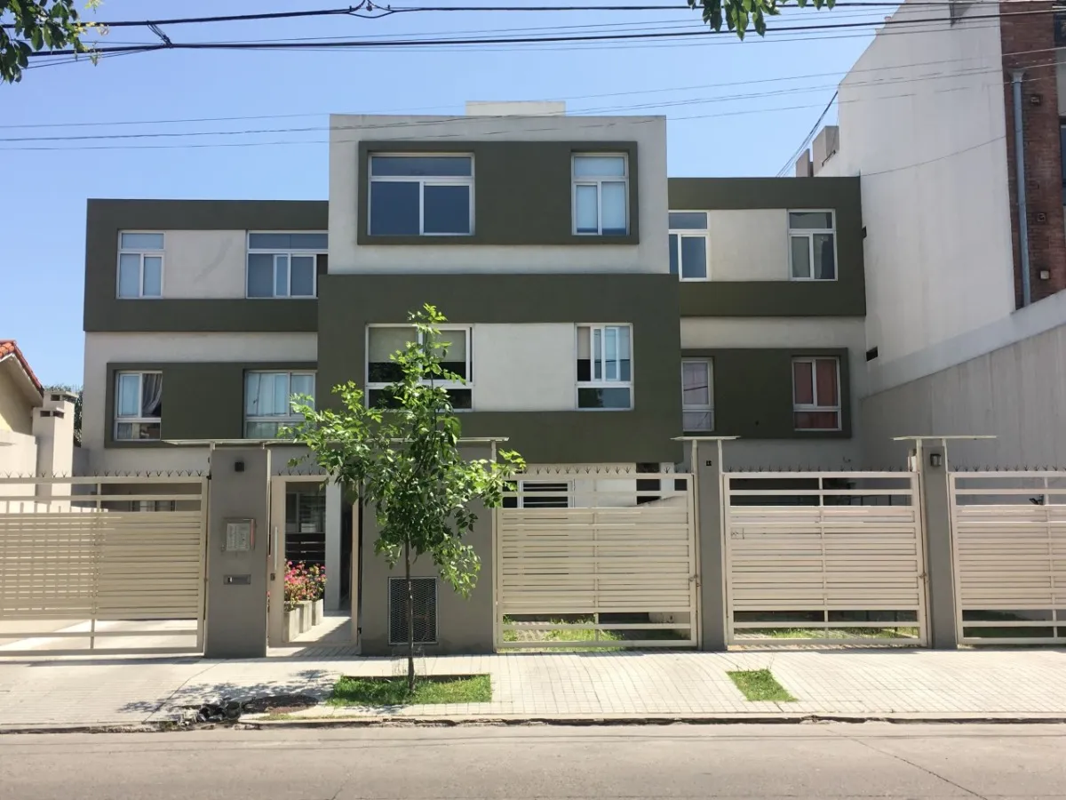 Квартира-студия с двориком в La Matanza