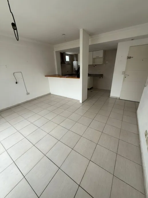 Двухспальная квартира с окнами на улицу в Ciudadela