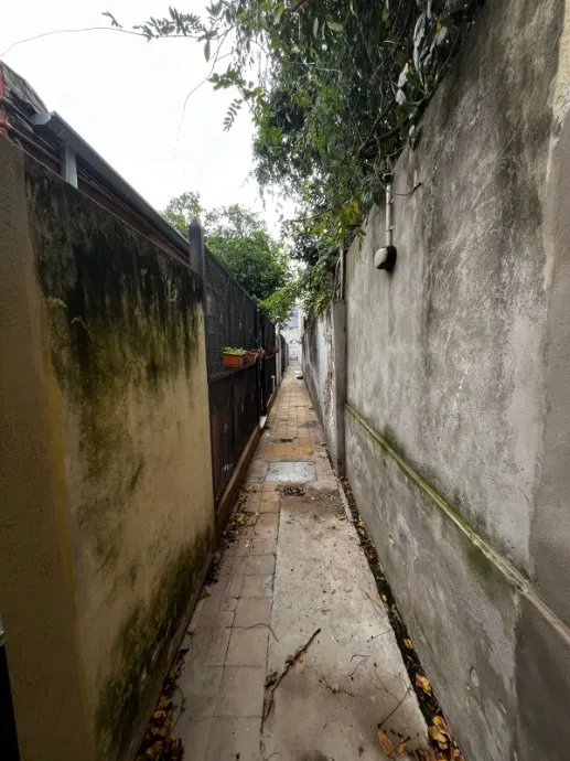 Five-bedroom PH house for rent in Morón Sur